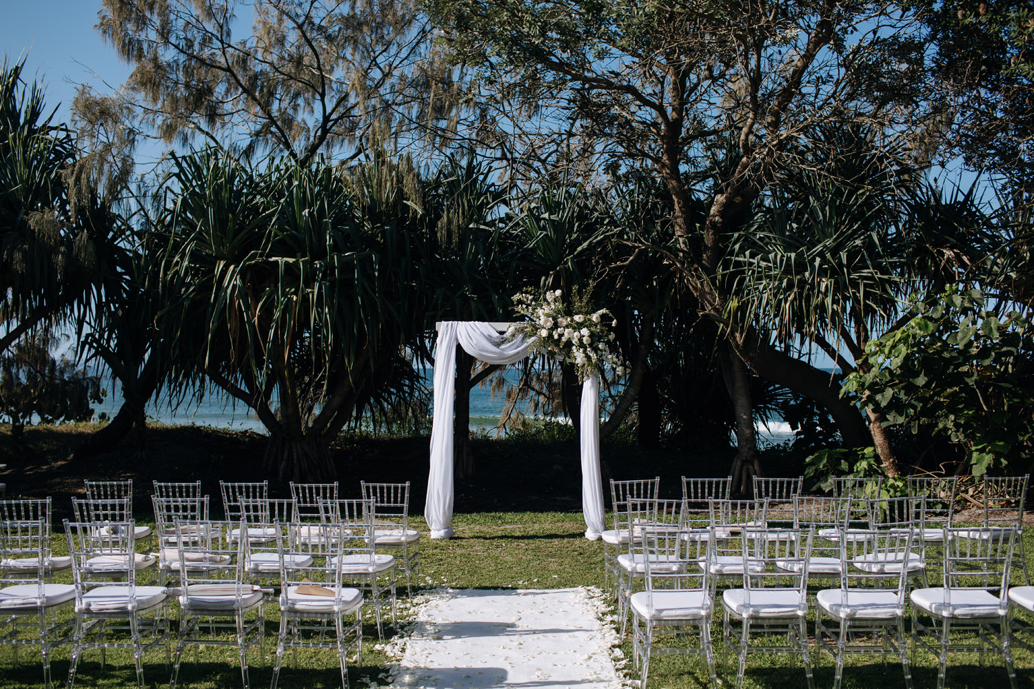Noosa wedding photography of bride and grooms at Ricky's Restaurant by Noosa photographer