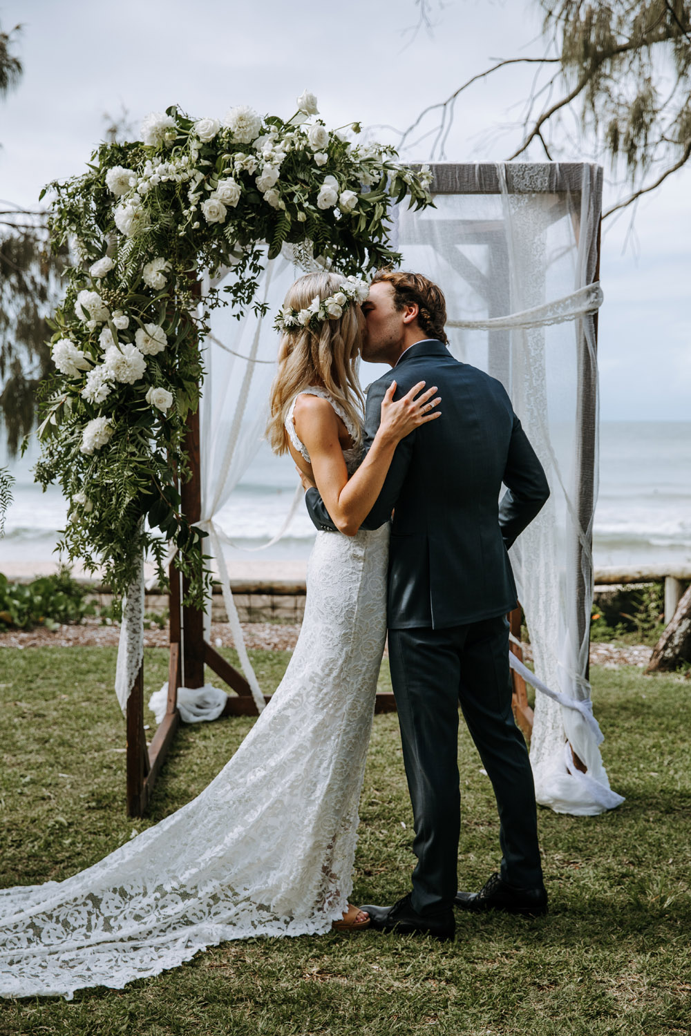 Noosa wedding photography of bride and grooms at Ricky's Restaurant by Noosa photographer